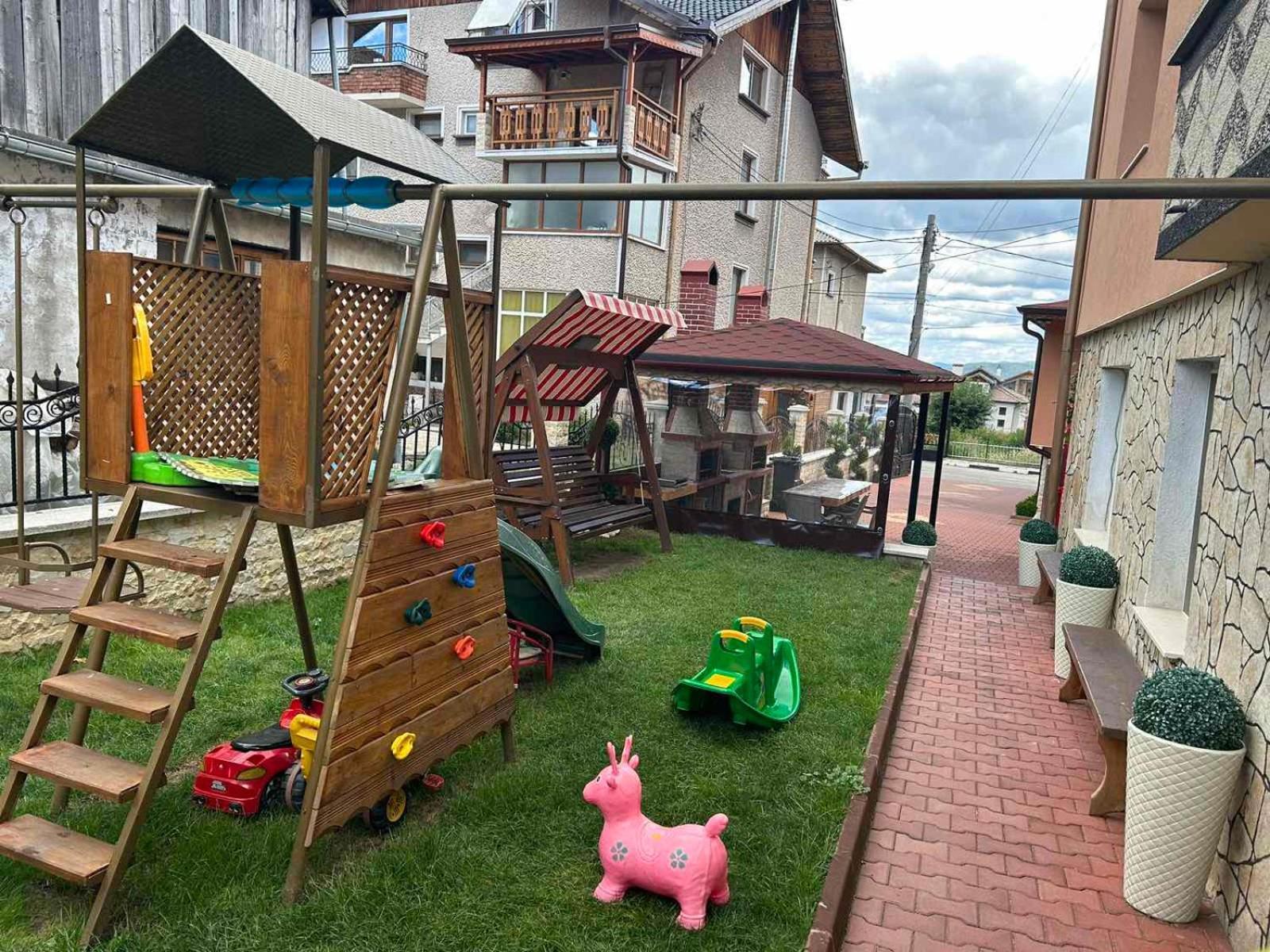 Елеганс Къща За Гости Доспат Экстерьер фото