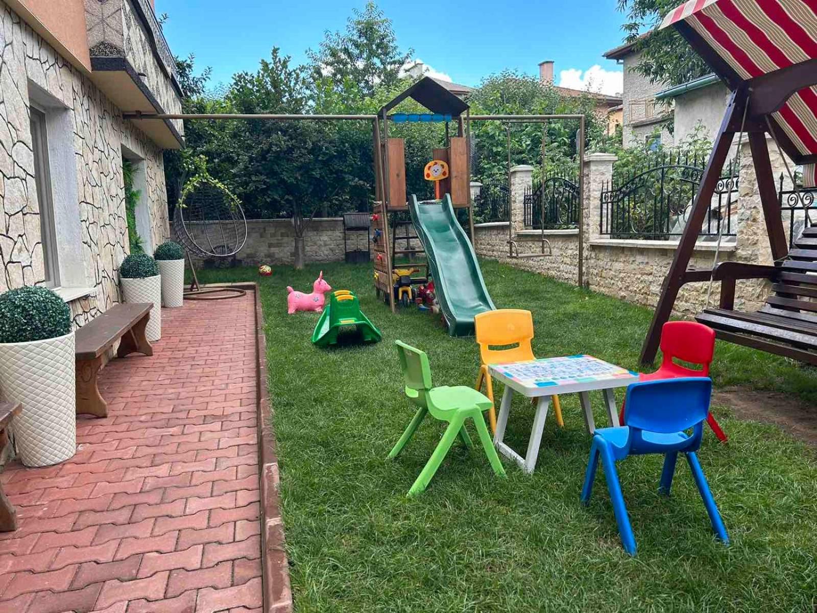 Елеганс Къща За Гости Доспат Экстерьер фото